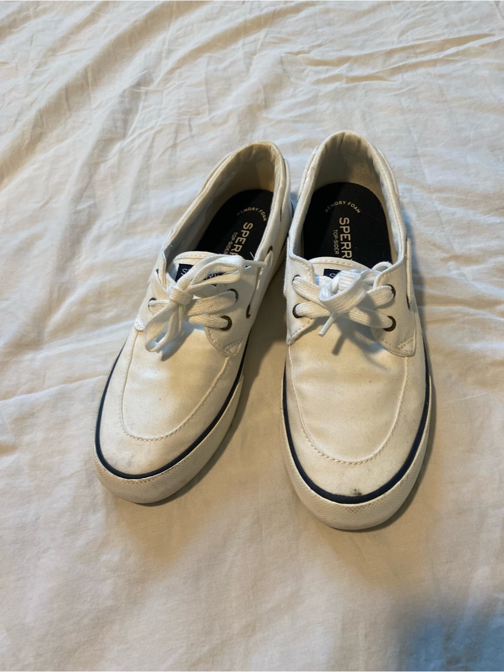 Size 8 women’s white Sperry Top Sider shoes, Sperry loafers, navy trim